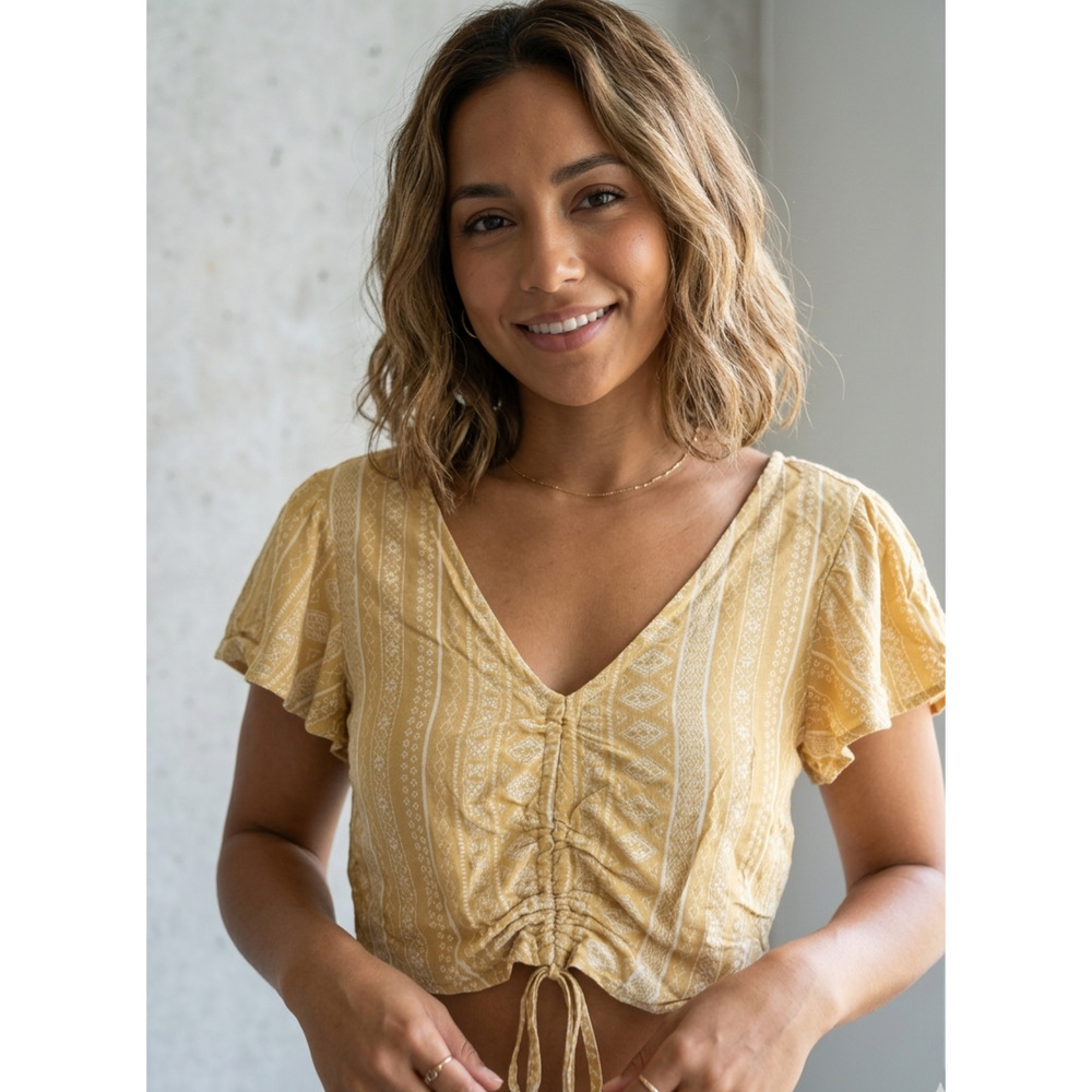 Live To Be Spoiled NWT Mustard Yellow Geometric Print Ruched Crop Top Small